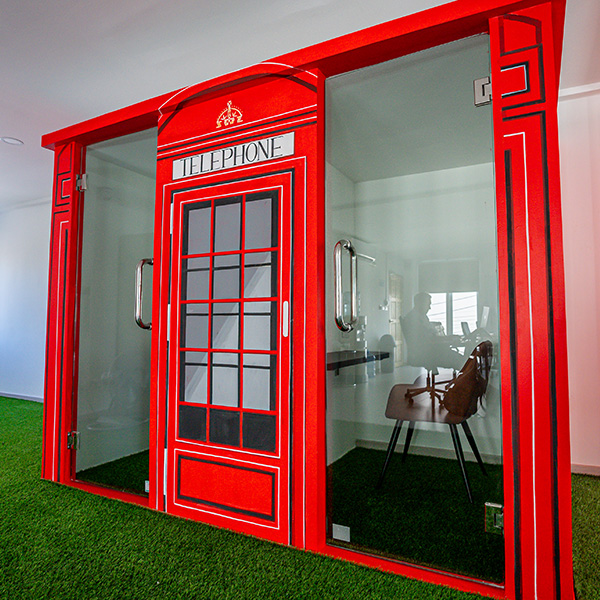 Grind Time Co-Workspace & Cafe - Phuket (Chalong Bay), coworking space in chalong, Phuket